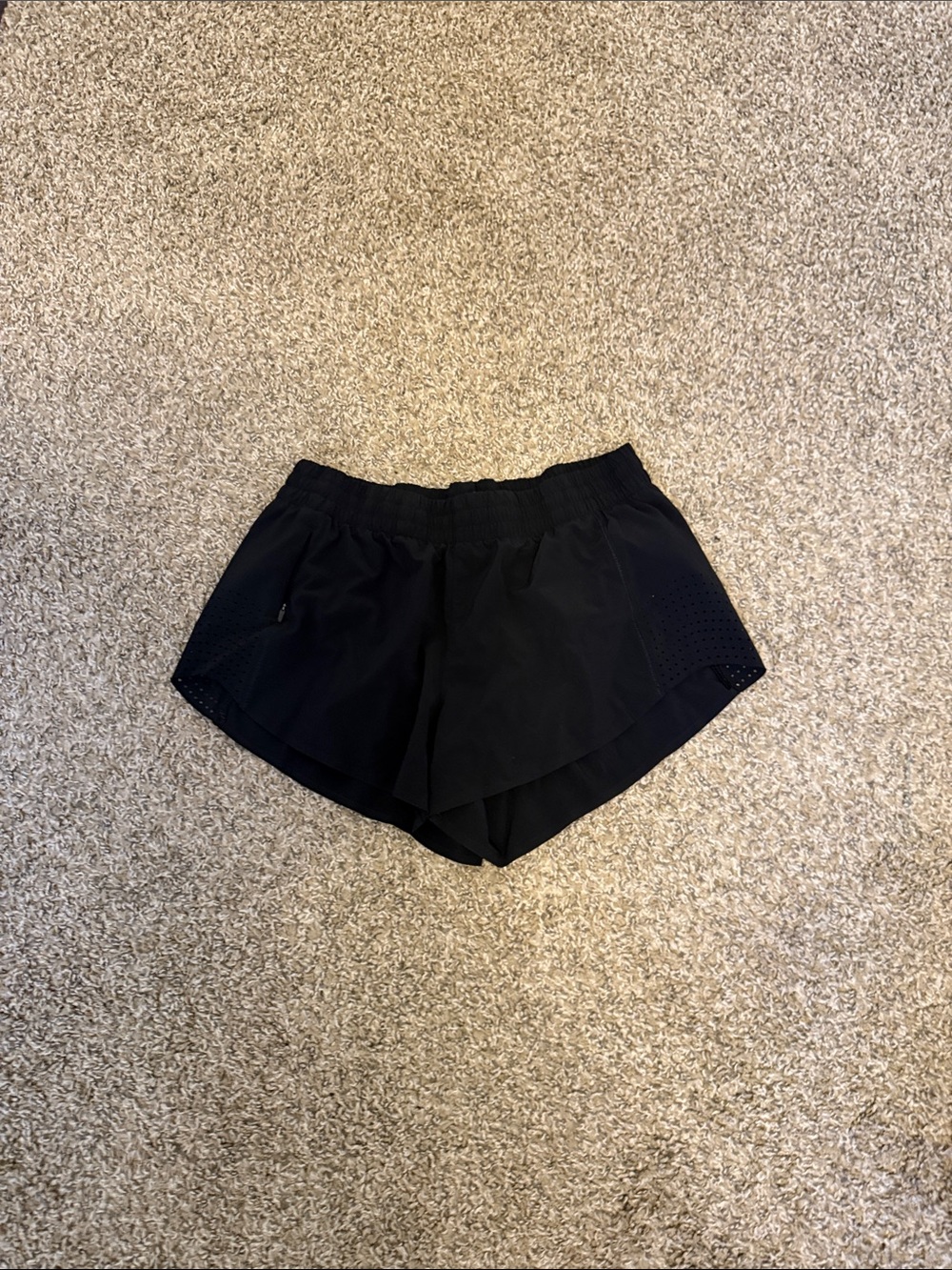 Athleta Hustle 3” Black Gym Athletic Running Shorts